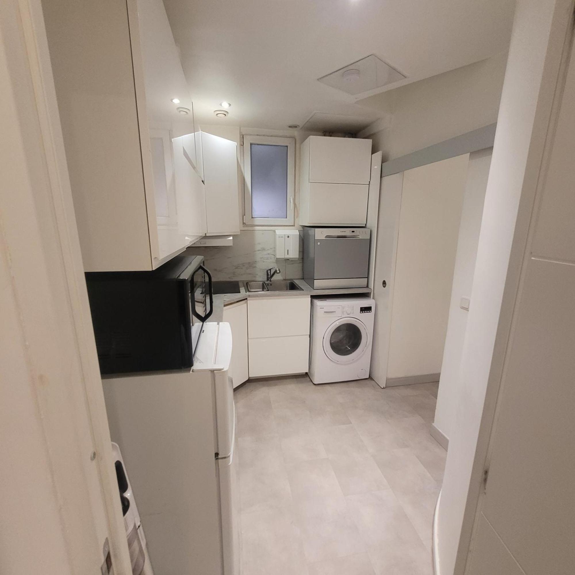 Bel Appartement Champs Elysees Avec 2 Chambres París Exterior foto