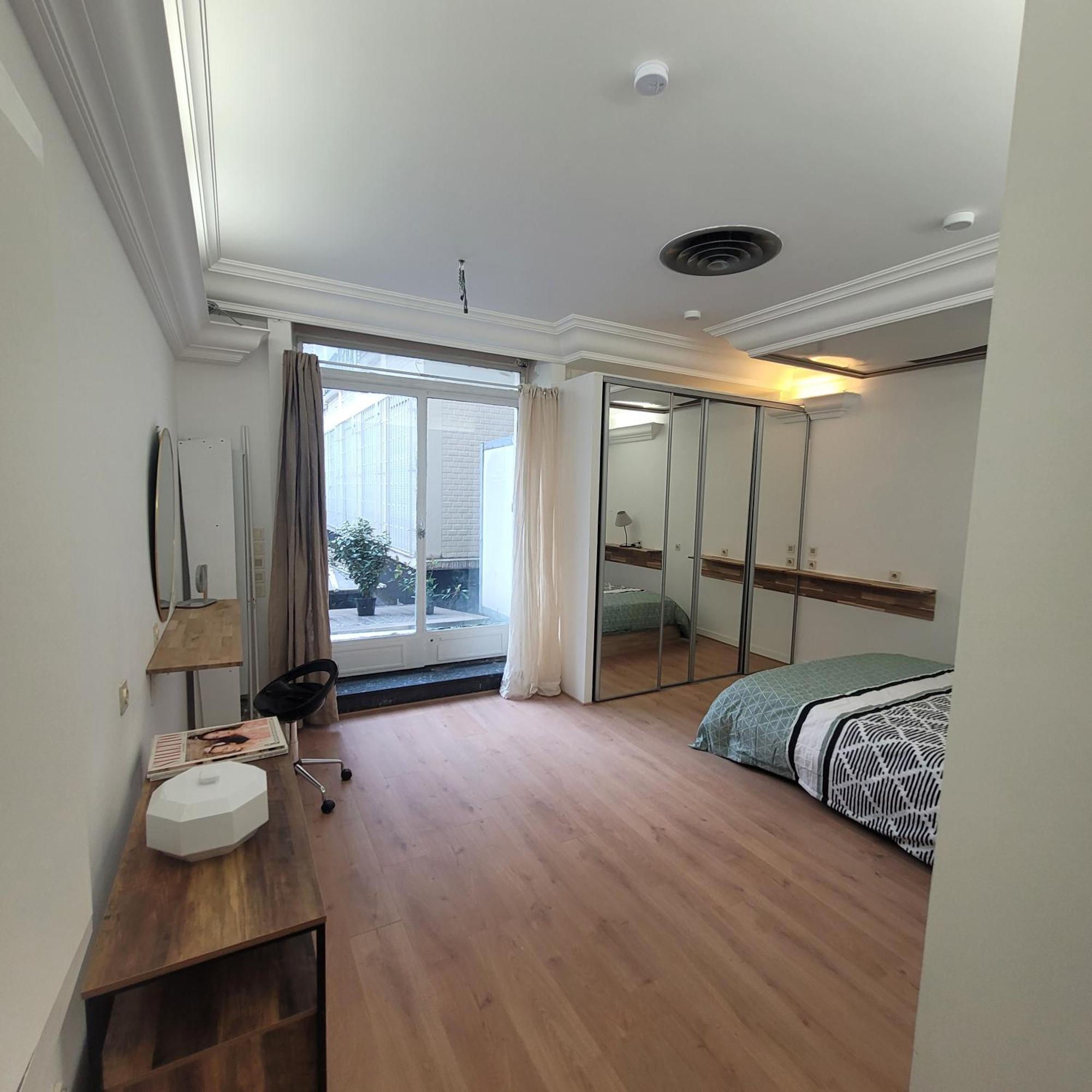 Bel Appartement Champs Elysees Avec 2 Chambres París Exterior foto